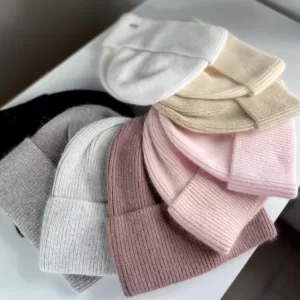 Шапка із кашеміру та ангори