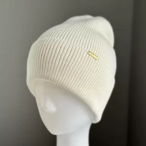 Шапка жіноча Бізе молочна